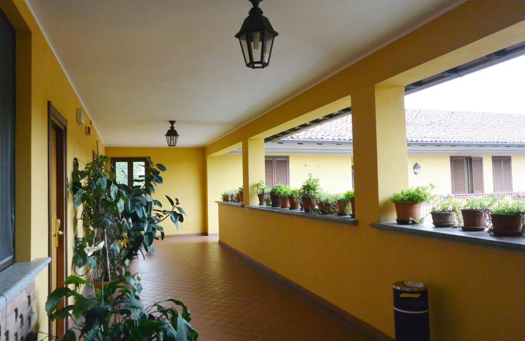 Hotel Ristorante Italia تْشيرتوسا دي بافِيا المظهر الخارجي الصورة
